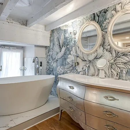 Peruzzi Royal Suite-2